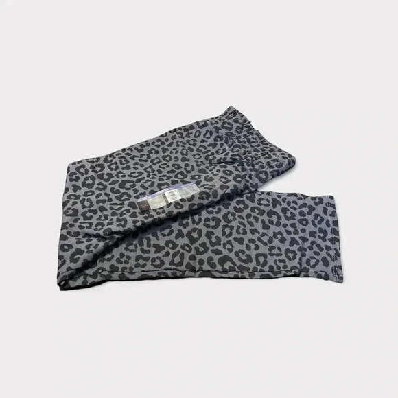 No Boundaries Juniors Ankle Leggings XXL New with Tags Gray Leopard stretchy - Picture 2 of 2
